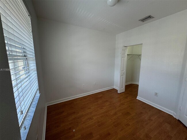 Building Photo - 1690 NE 33rd Ave