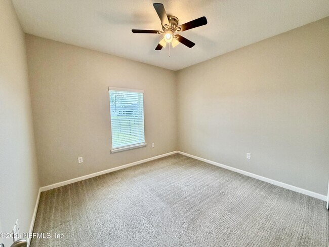 Building Photo - 95208 Snapdragon Dr