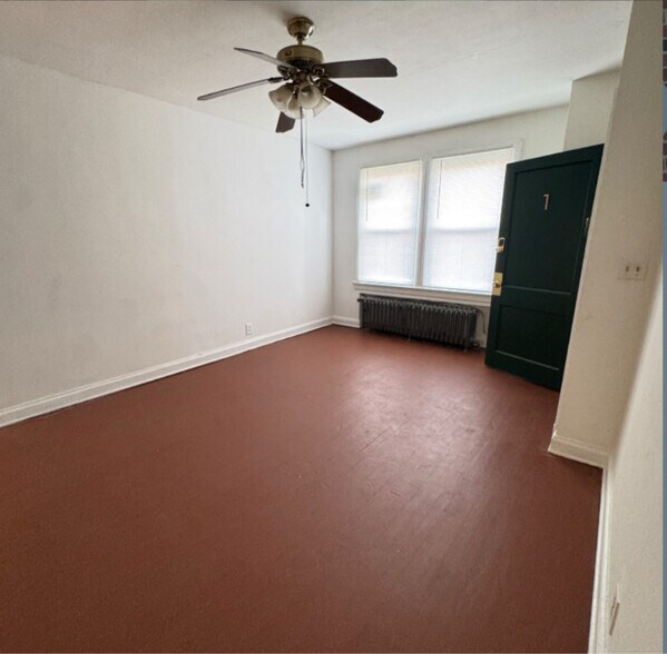 Building Photo - 441 Manor Pl NW