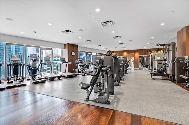 Building Photo - 1300 S Miami Ave