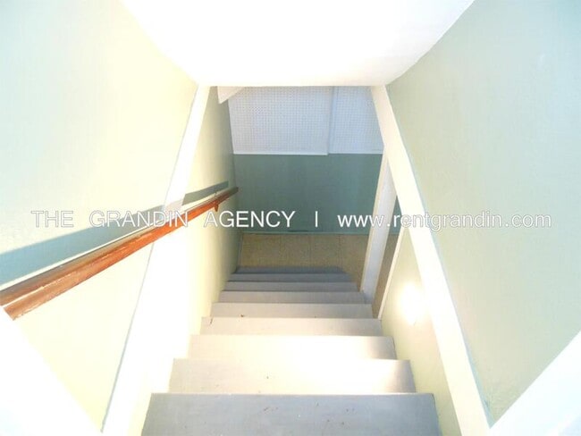 Building Photo - 142 Horner Ln
