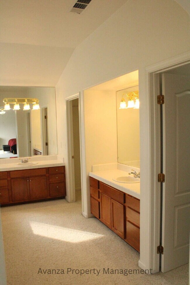 Building Photo - Home for Rent