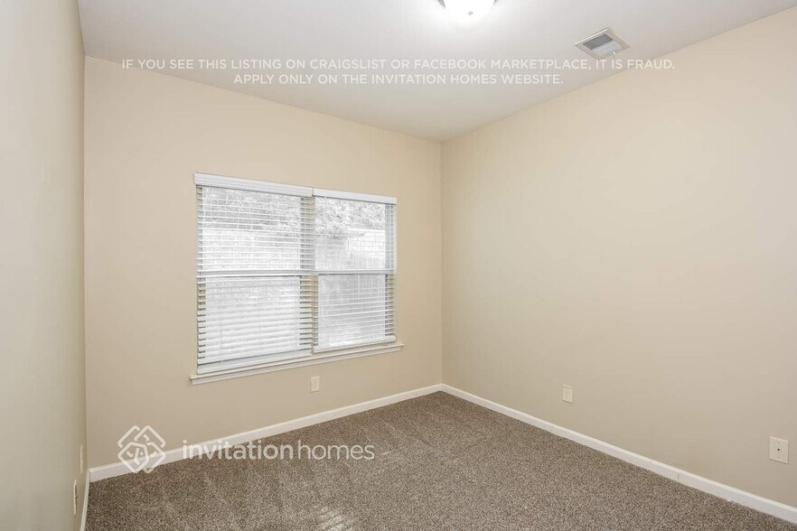 Building Photo - 526 Crestmont Ln
