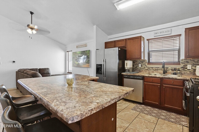 Building Photo - 13028 Alfredo Apodaca Dr