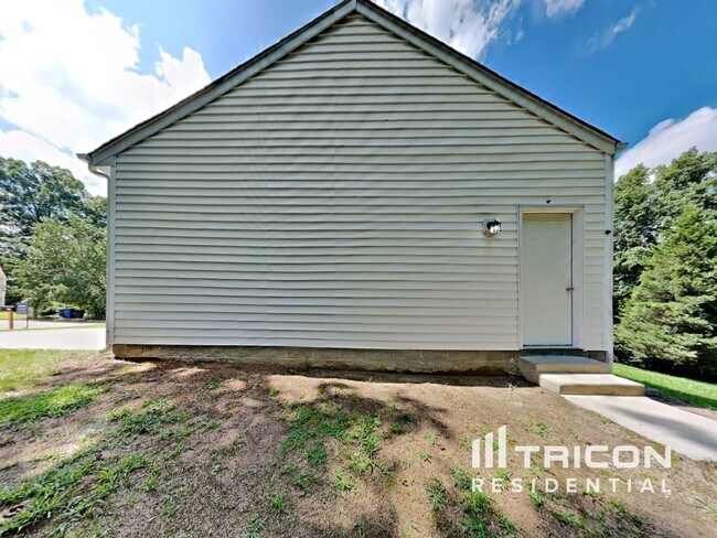 Building Photo - 2305 Brandytrace Cir