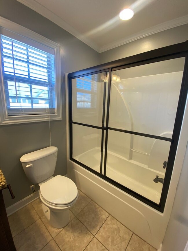 Building Photo - 5048 Planters Crossing