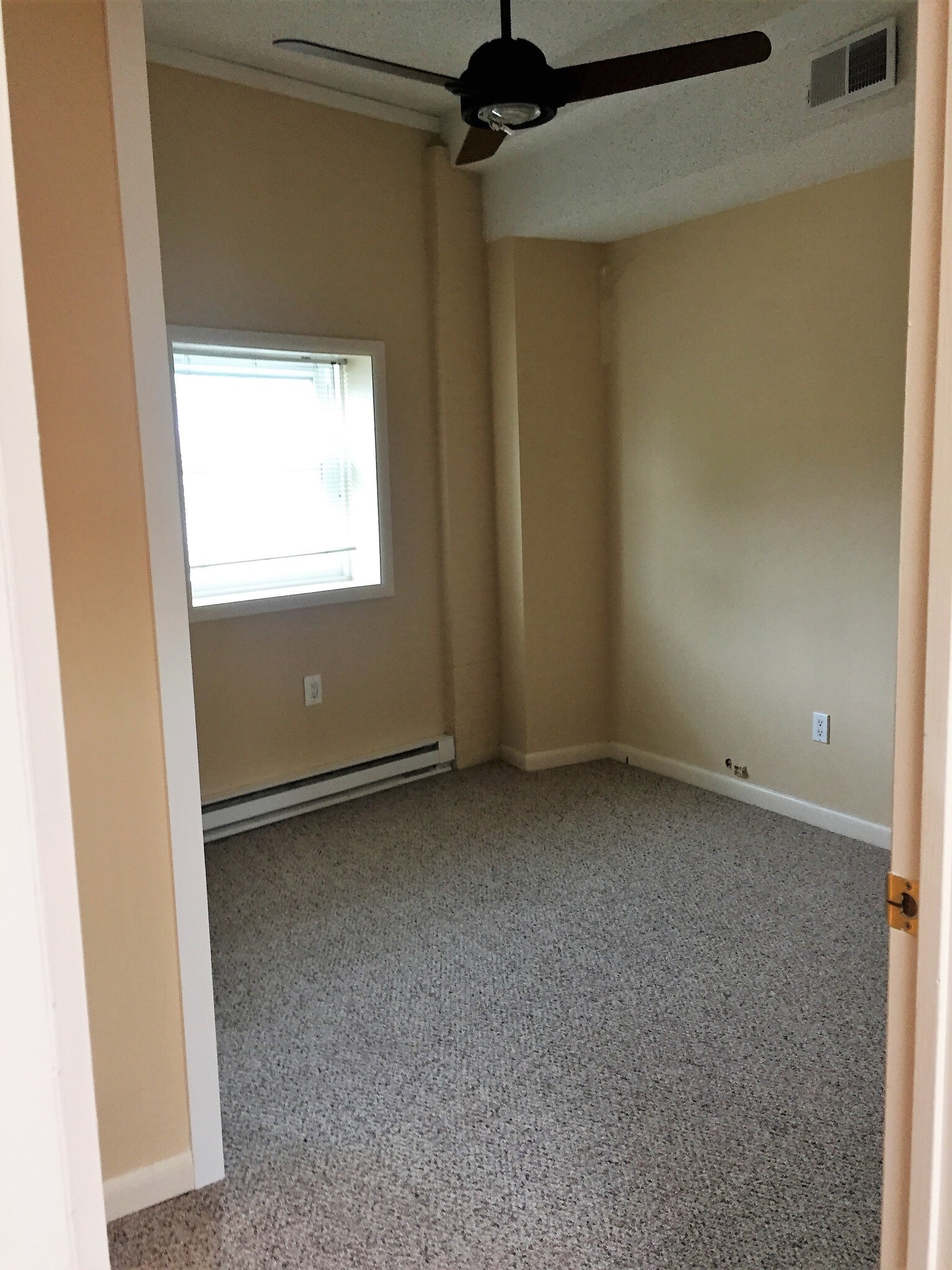 Bedroom - 127 S York Rd