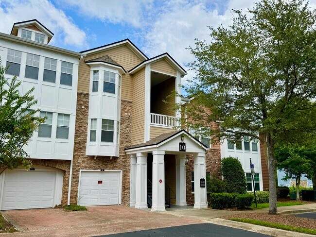 Primary Photo - 2801 Chancellorsville Dr