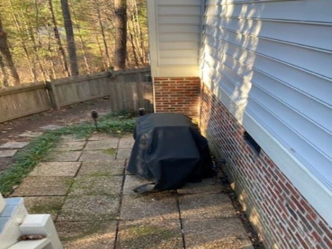 Building Photo - 110 Park Oaks Ct