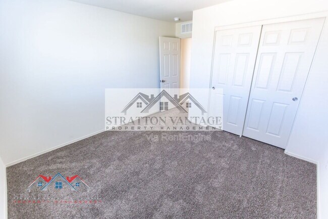 Building Photo - 24618 W Concorda Dr