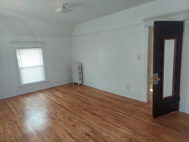 Building Photo - Dreamland Homes-5