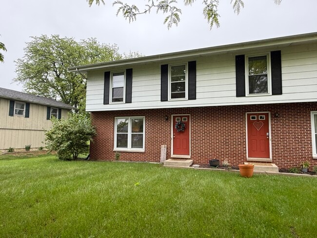 Primary Photo - 3148 Benham Ave