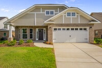 Building Photo - 207 Taunton St