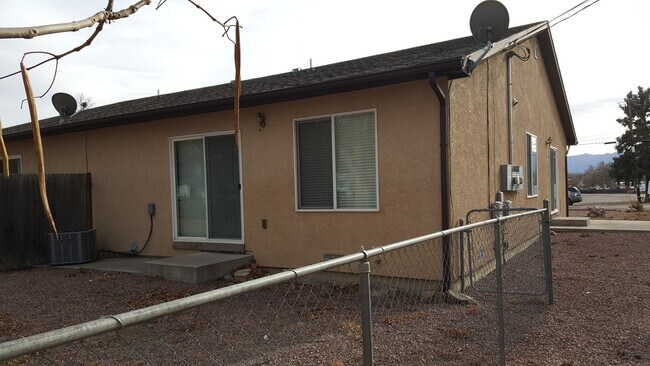 Building Photo - 2101 Florence Ave