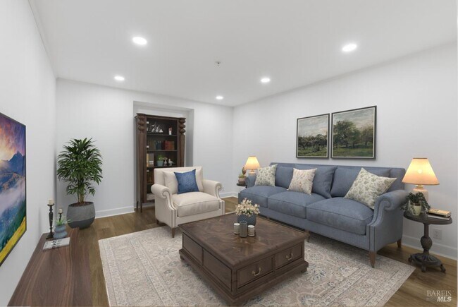 Building Photo - 309 Melrose Ave