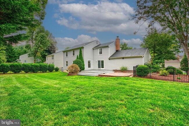 Building Photo - 1505 Westminster Ct