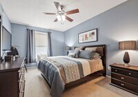 Building Photo - Bright & Spacious 2BR/2BA Condo with Cover...