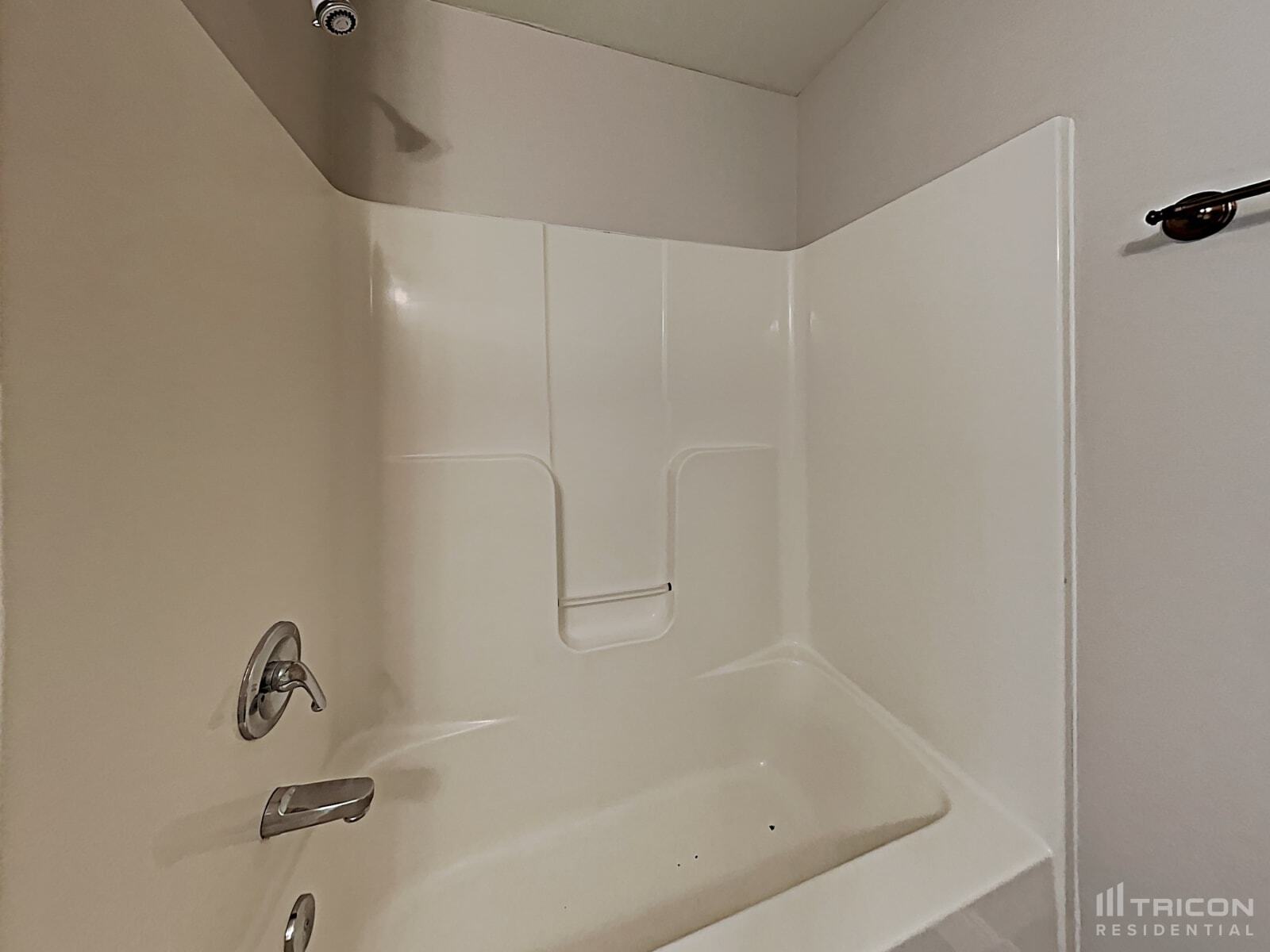 Building Photo - 661 Beavers Cove Ln NW