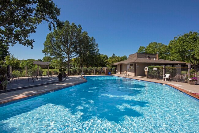 Enjoy summer days at the community pool - 145 Holly Ln N