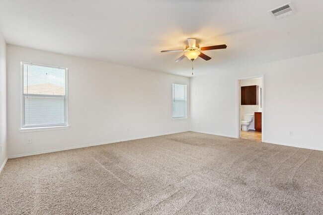 Building Photo - 2302 McCook Dr