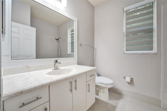 Building Photo - 8006 N Savannah Cir