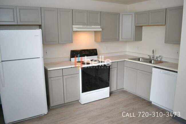 Primary Photo - 82 Blackburn Ln