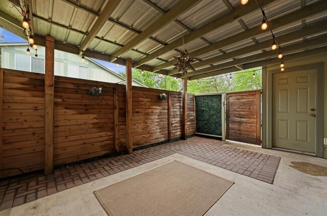 Building Photo - 5011 Fort Clark Dr