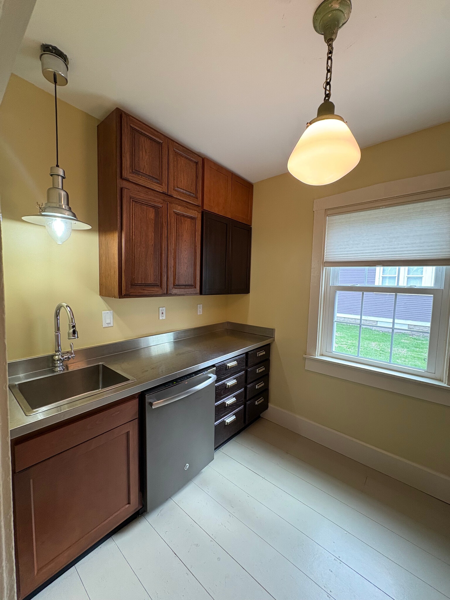 Butler's Pantry - 311 S 3rd St