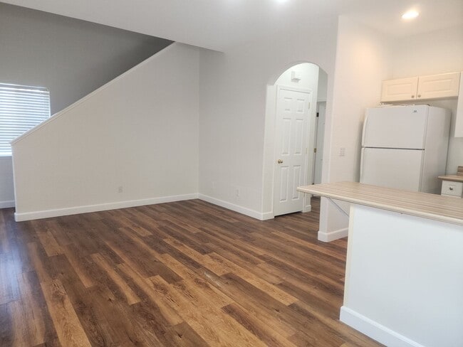 Building Photo - Cute 3 bedroom, 2.5 bath two story home wi...