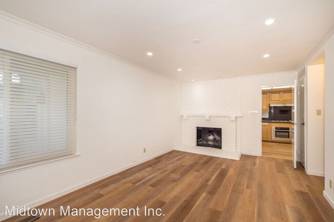 Building Photo - 4 br, 2.5 bath House - 2506 Hastings Dr