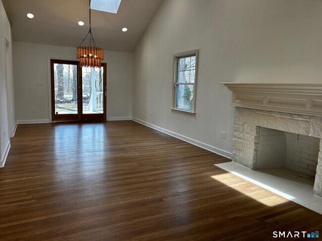 Building Photo - 97 Godfrey Rd