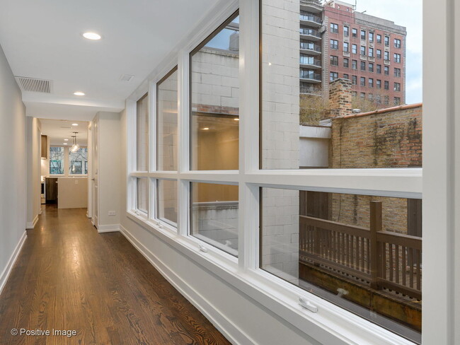 Building Photo - 1241 N Dearborn St