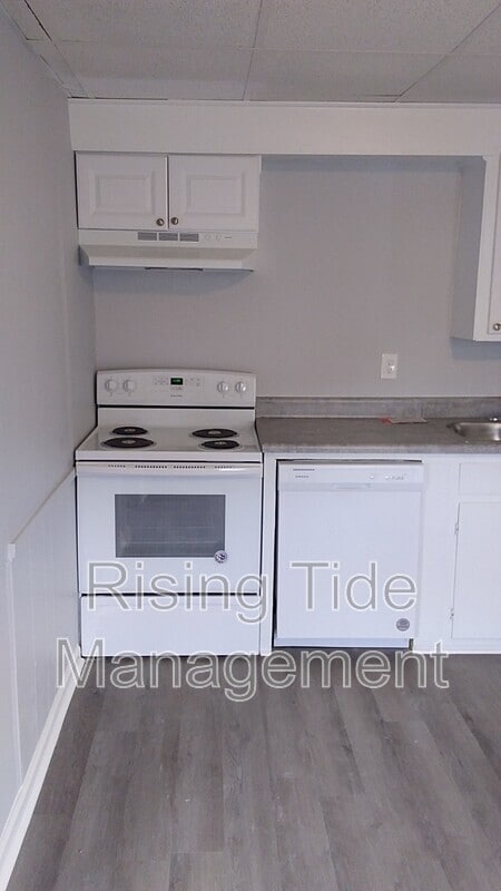 Building Photo - 2529 Circle Dr