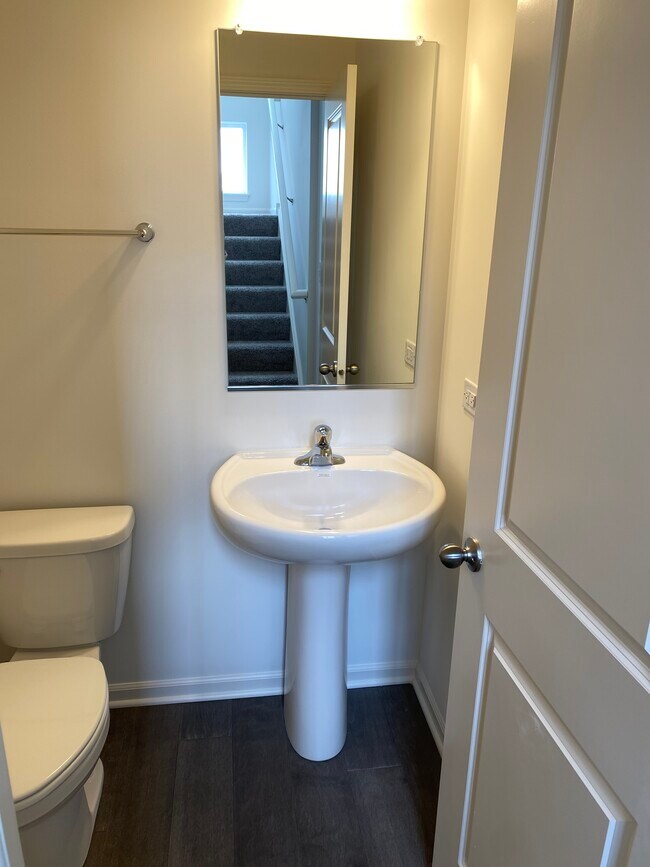 Building Photo - 1300 Catalina Ct