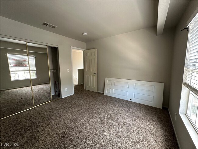Building Photo - 2604 Ponderosa Pine Ave