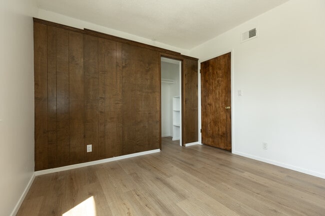 Building Photo - 1855 Alpha St