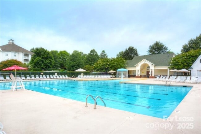 Building Photo - 17905 Delmas Dr
