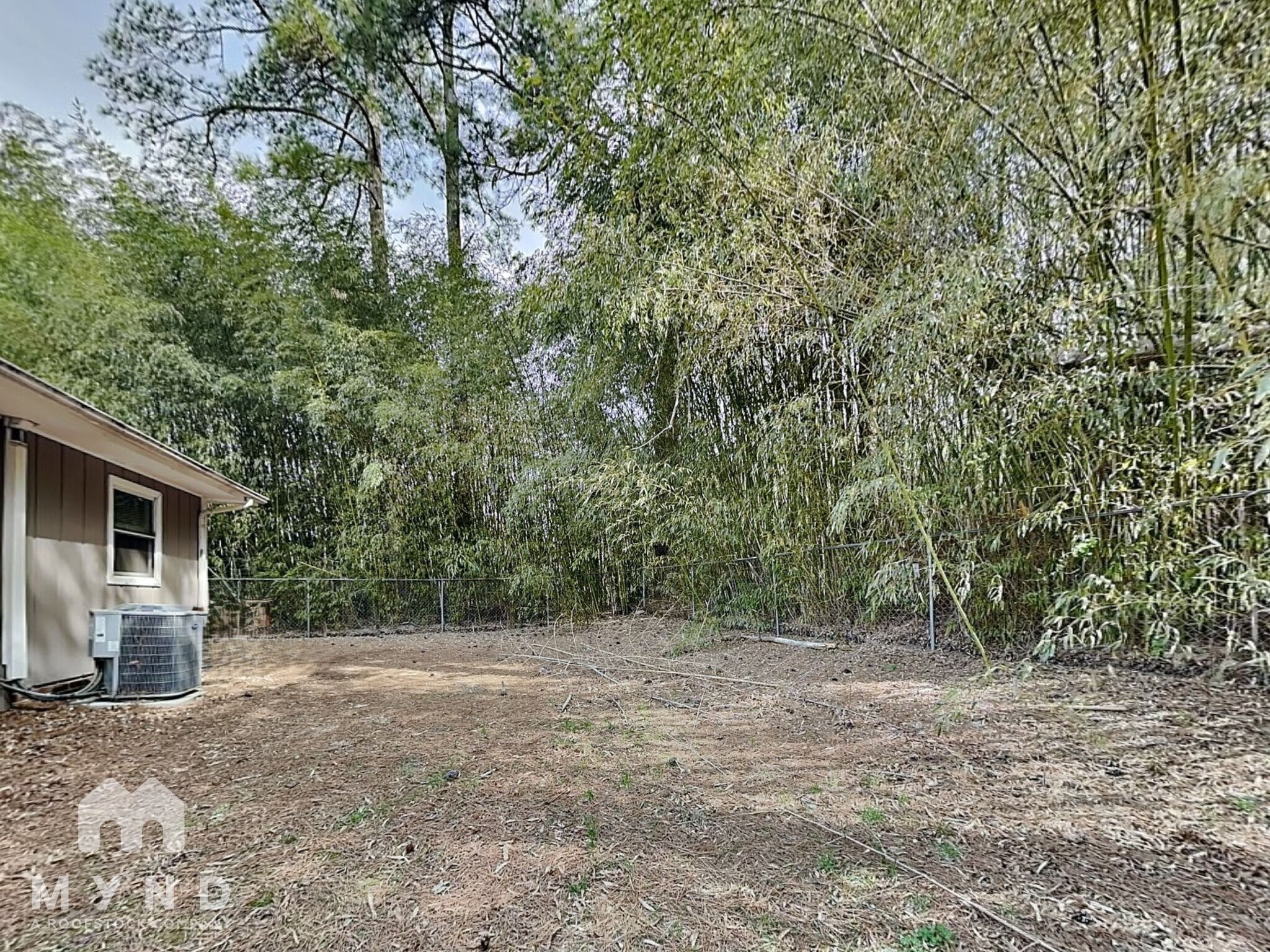 Building Photo - 2301 Charles St