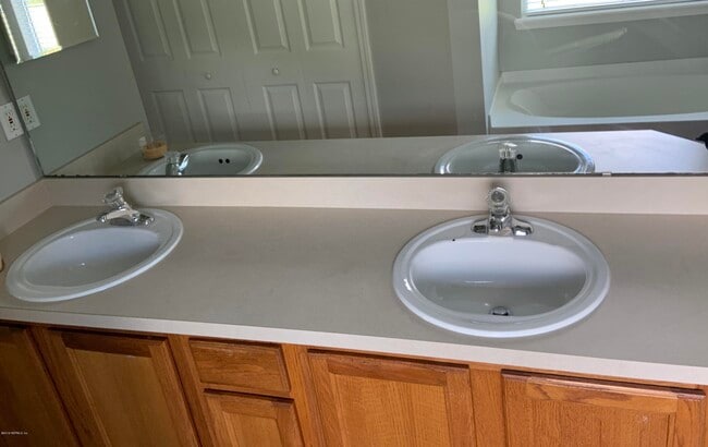 Building Photo - 3533 Pebble Stone Ct