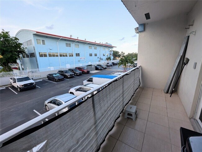 Building Photo - 8360 NW 103rd St