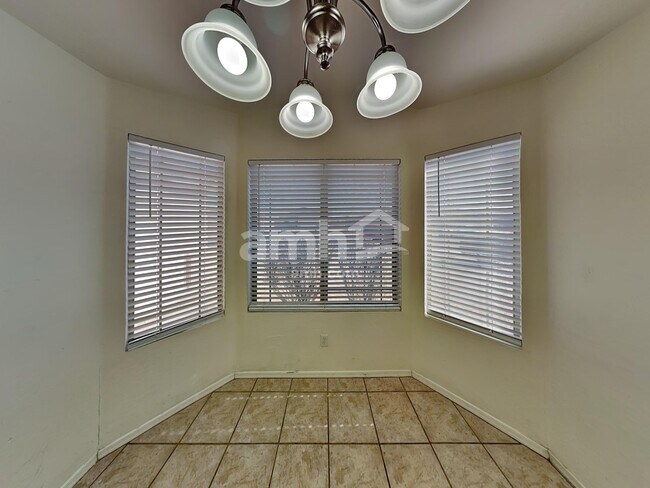 Building Photo - 11038 E Delta Ave