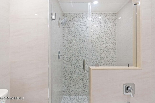 Building Photo - 1001 Norwood Ave