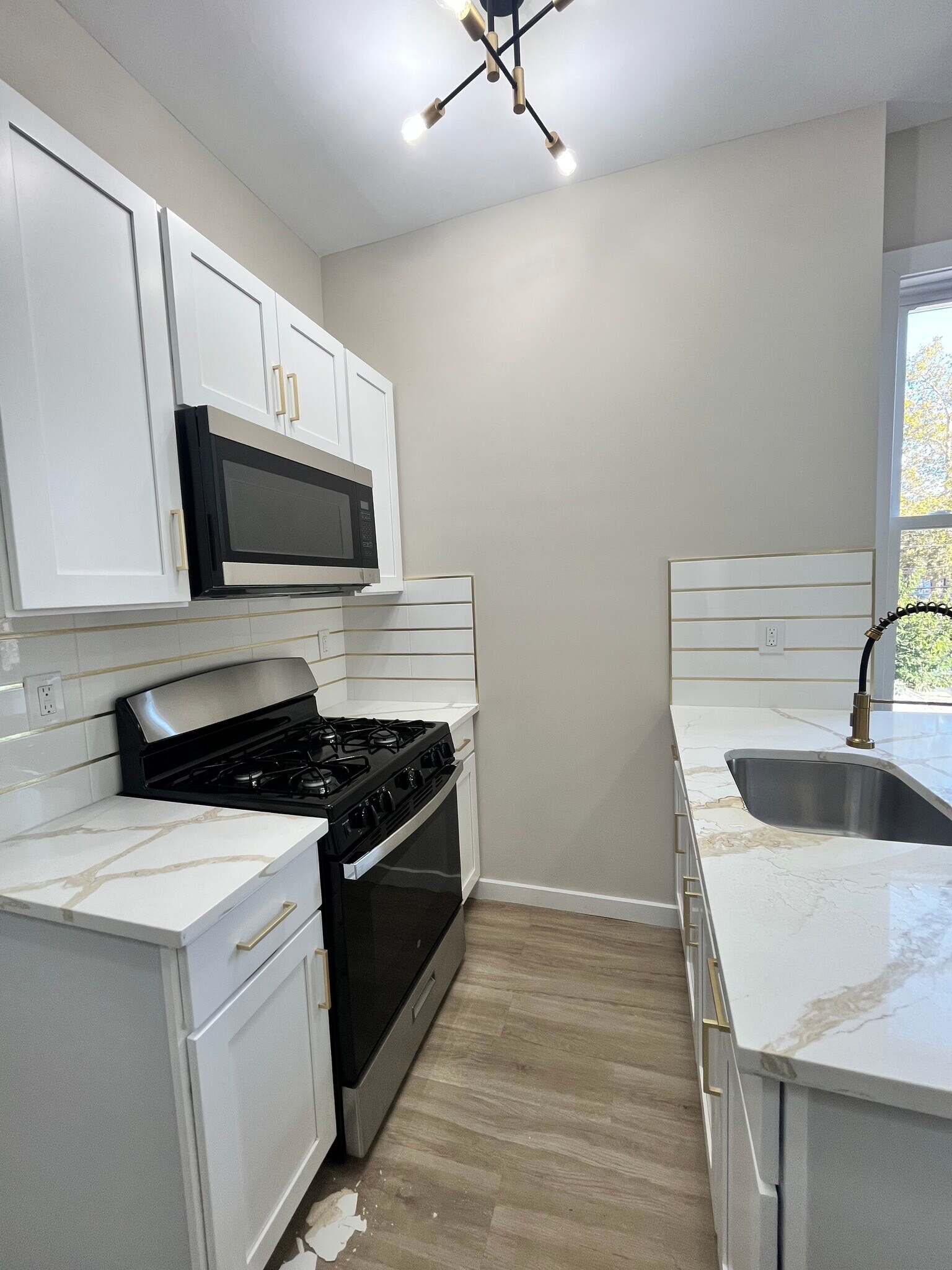 218 Bowers St 2 - 220 Bowers St