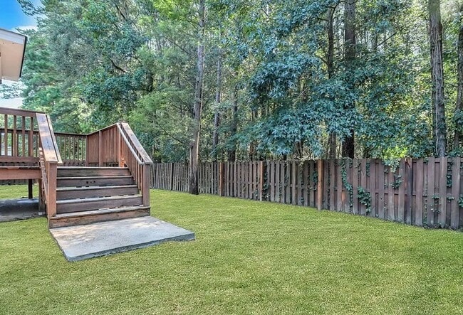 Building Photo - Bradley Point Residence for Rent - 4 Bedroom/2.5 Bath