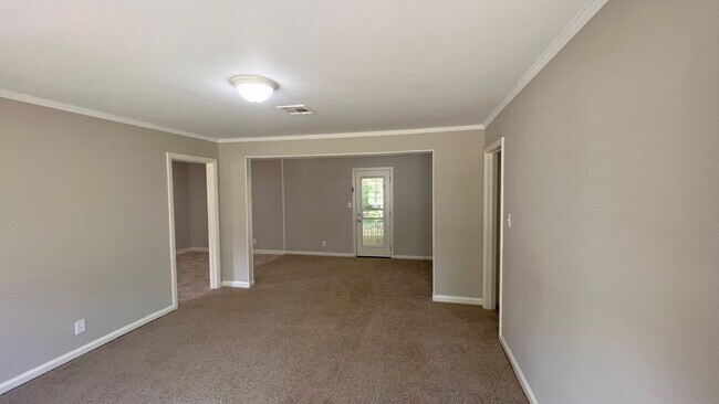 Building Photo - 3-Bedroom with so much to offer !