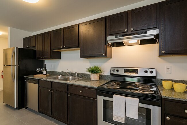 Building Photo - 331 Lime Kiln Rd