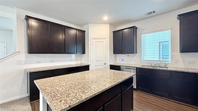 Building Photo - 156 Zion Dr