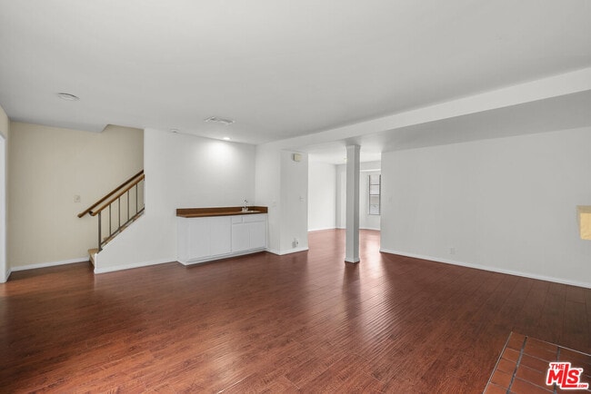 Building Photo - 417 N Alhambra Ave