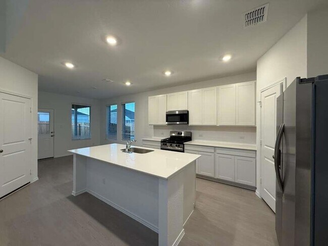 Building Photo - 17704 Sage Thrasher Dr