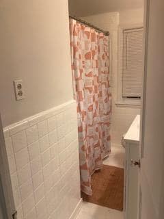 Building Photo - 5561 Ashbourne Rd